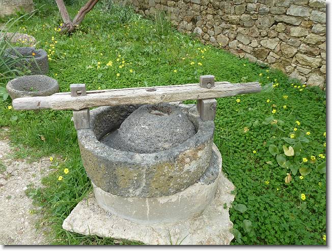Clicca per scorrere le foto originali ingrandite