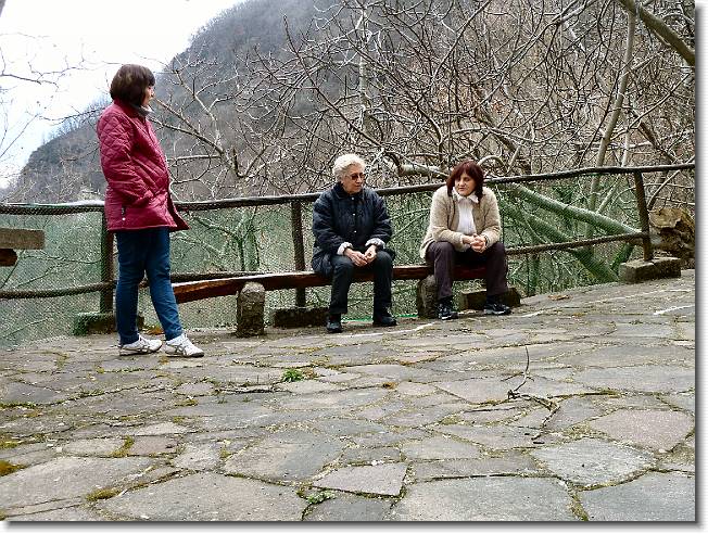 Clicca per scorrere le foto originali ingrandite