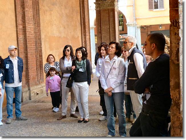 Clicca per scorrere le foto originali ingrandite