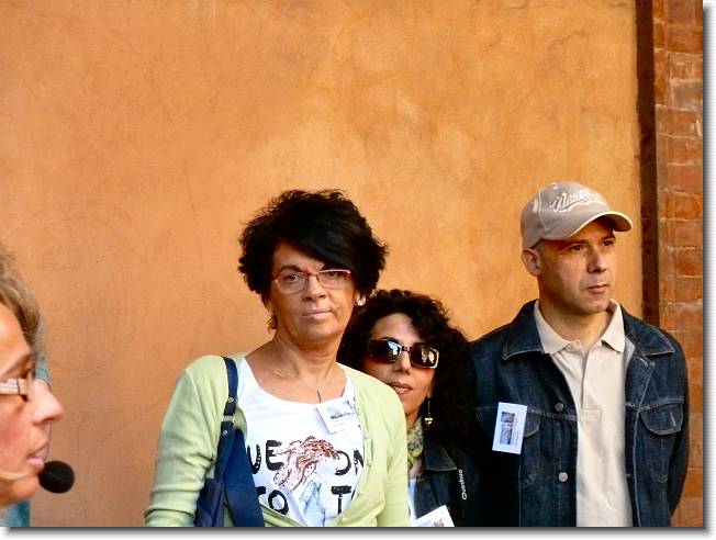 Clicca per scorrere le foto originali ingrandite