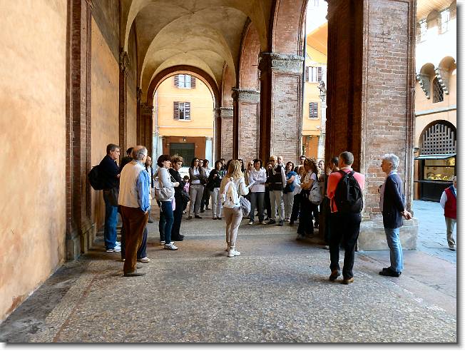 Clicca per scorrere le foto originali ingrandite