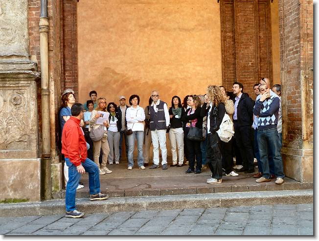 Clicca per scorrere le foto originali ingrandite