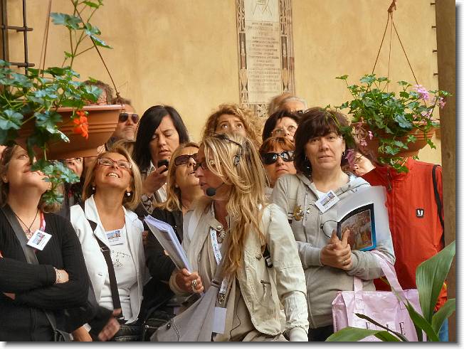 Clicca per scorrere le foto originali ingrandite