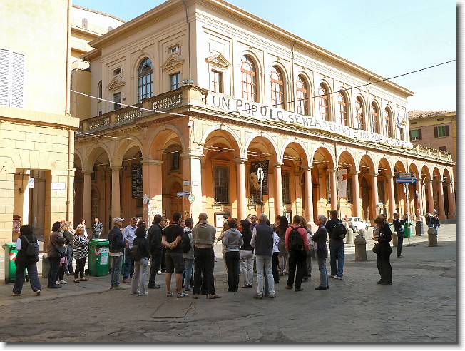 Clicca per scorrere le foto originali ingrandite