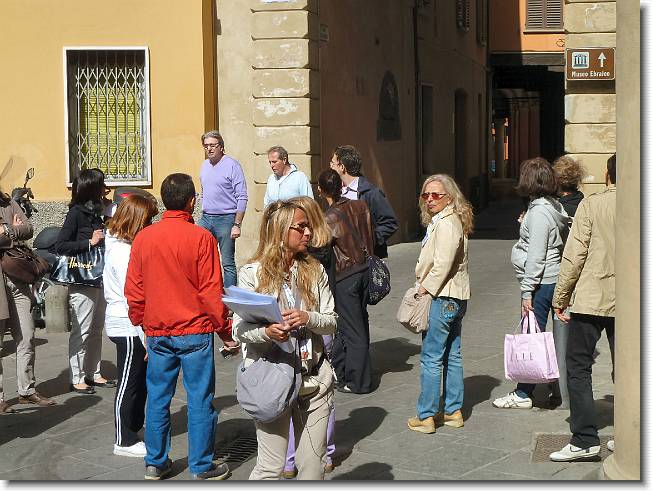 Clicca per scorrere le foto originali ingrandite