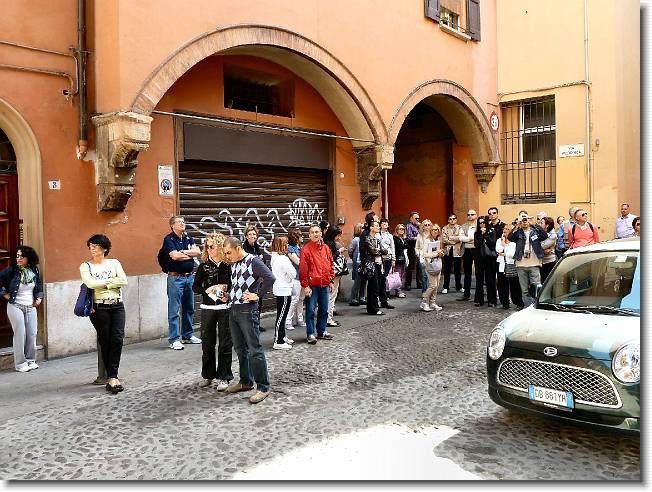 Clicca per scorrere le foto originali ingrandite