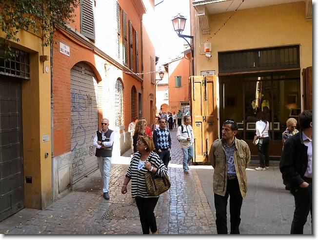 Clicca per scorrere le foto originali ingrandite