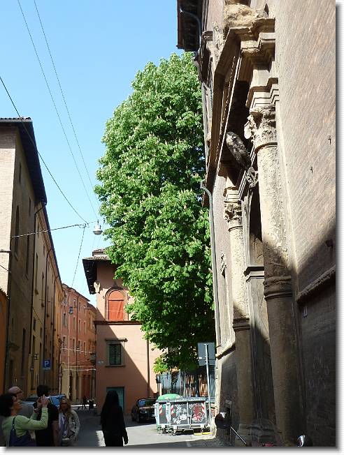Clicca per scorrere le foto originali ingrandite