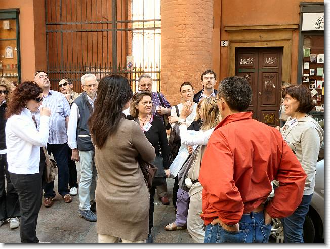 Clicca per scorrere le foto originali ingrandite