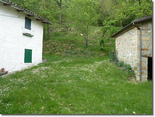 Clicca per scorrere le foto originali ingrandite