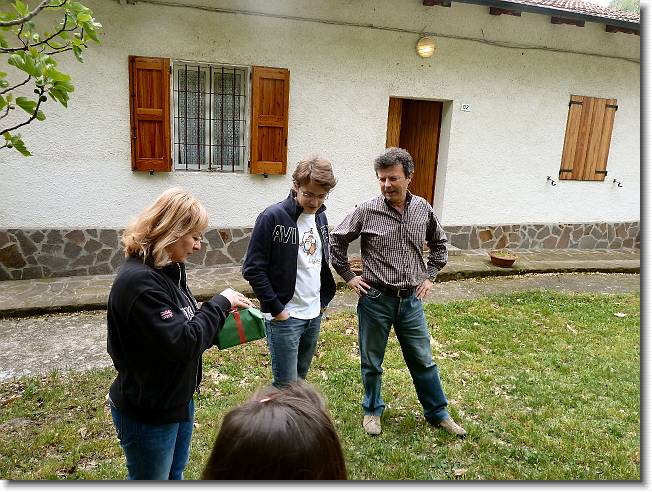 Clicca per scorrere le foto originali ingrandite