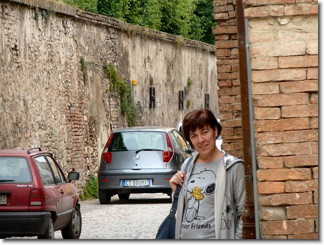 Clicca per scorrere le foto originali ingrandite