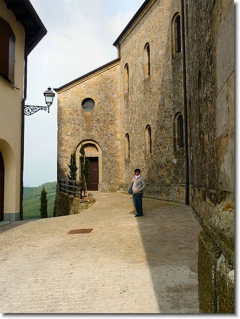 Clicca per scorrere le foto originali ingrandite