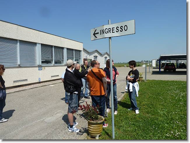 Clicca per scorrere le foto originali ingrandite
