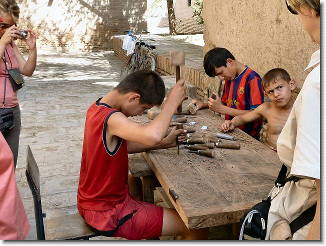 Clicca per scorrere le foto originali ingrandite