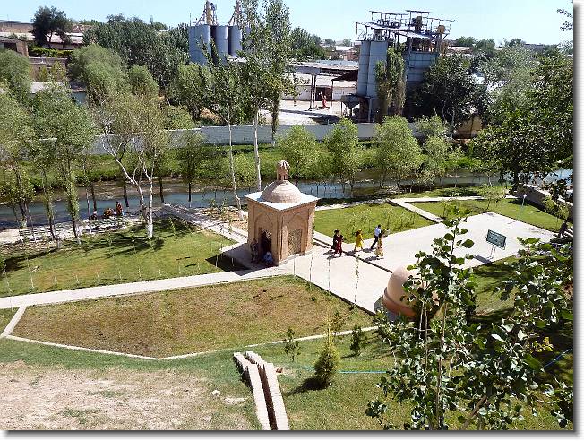 Clicca per scorrere le foto originali ingrandite