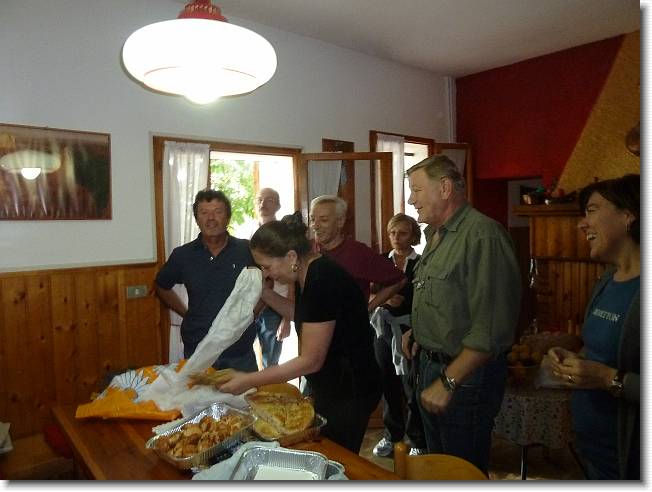 Clicca per scorrere le foto originali ingrandite