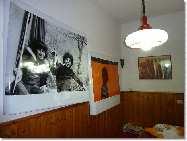 Clicca per scorrere le foto originali ingrandite