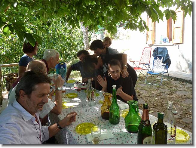 Clicca per scorrere le foto originali ingrandite