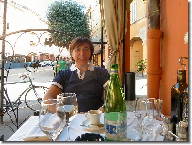 Clicca per scorrere le foto originali ingrandite