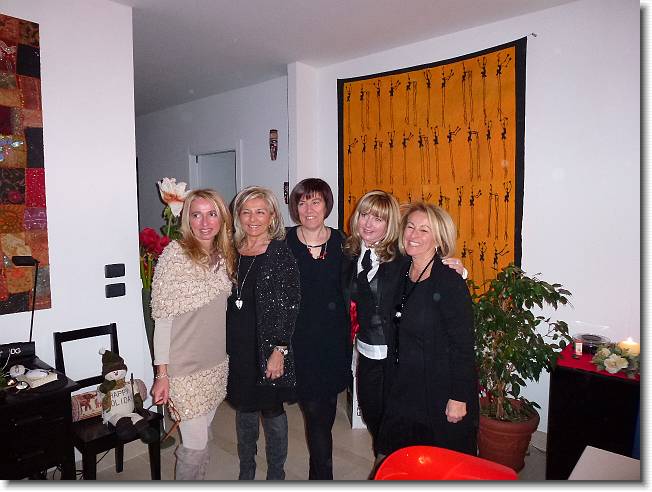 Clicca per scorrere le foto originali ingrandite