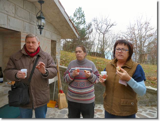 Clicca per scorrere le foto originali ingrandite