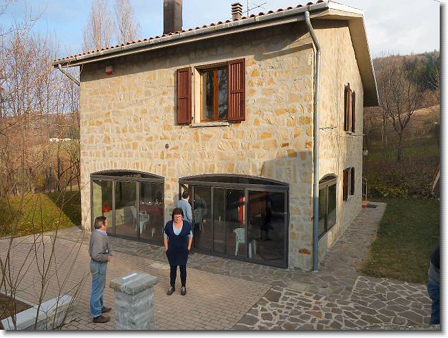 Clicca per scorrere le foto originali ingrandite