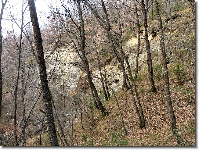 Clicca per scorrere le foto originali ingrandite