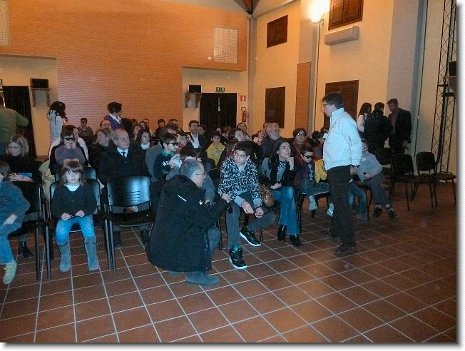 Clicca per scorrere le foto originali ingrandite