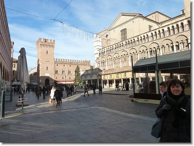 Clicca per scorrere le foto originali ingrandite