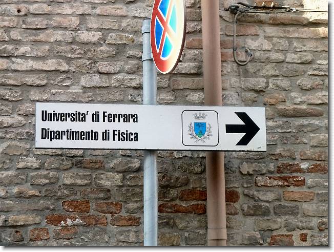 Clicca per scorrere le foto originali ingrandite