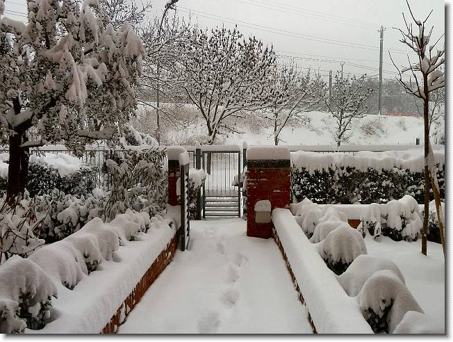 Clicca per scorrere le foto originali ingrandite