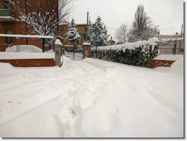 Clicca per scorrere le foto originali ingrandite