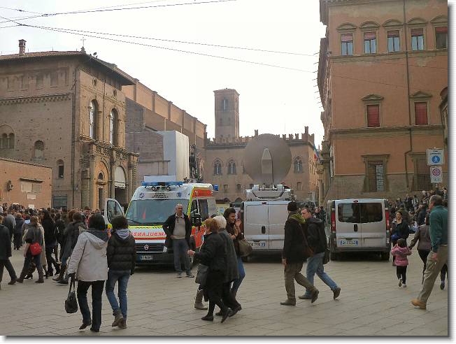 Clicca per scorrere le foto originali ingrandite