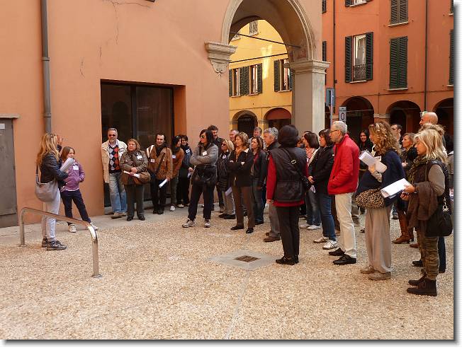 Clicca per scorrere le foto originali ingrandite