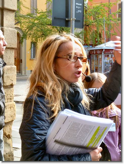 Clicca per scorrere le foto originali ingrandite