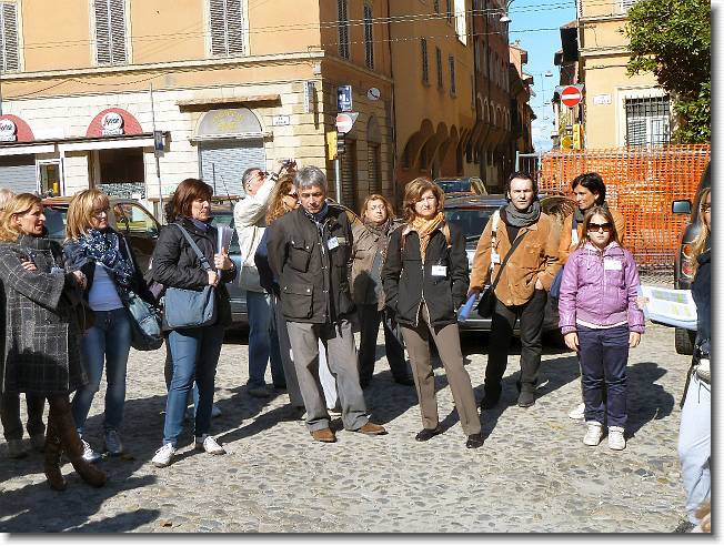Clicca per scorrere le foto originali ingrandite