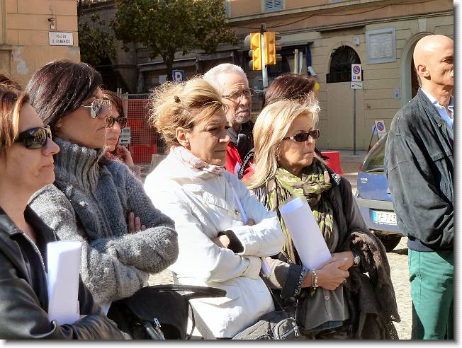 Clicca per scorrere le foto originali ingrandite