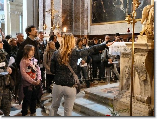 Clicca per scorrere le foto originali ingrandite