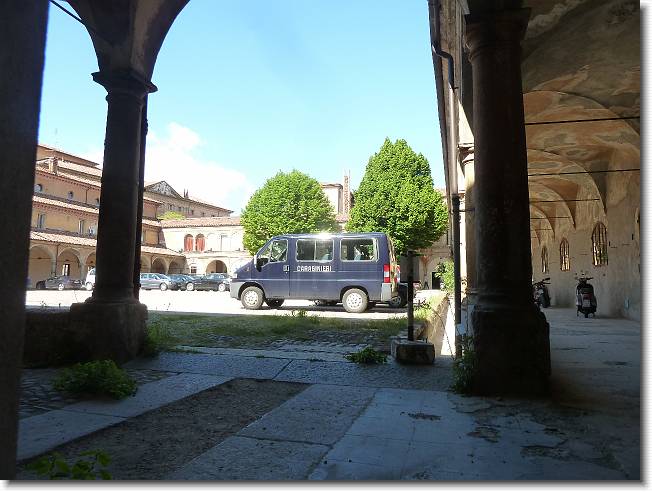 Clicca per scorrere le foto originali ingrandite