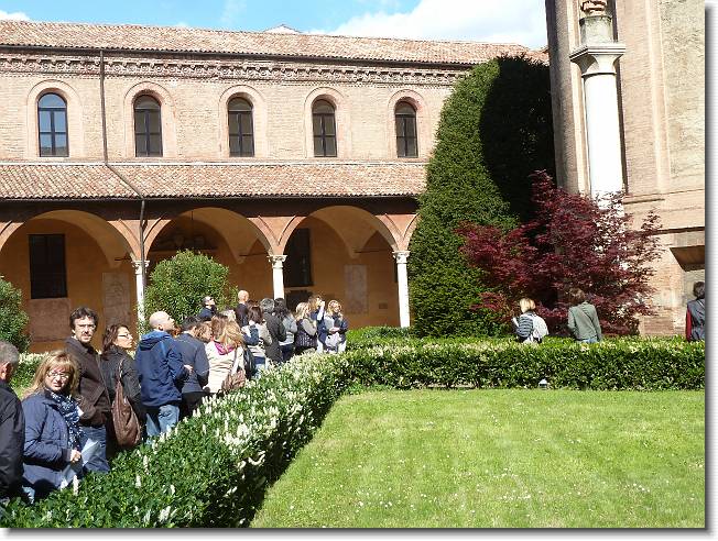 Clicca per scorrere le foto originali ingrandite