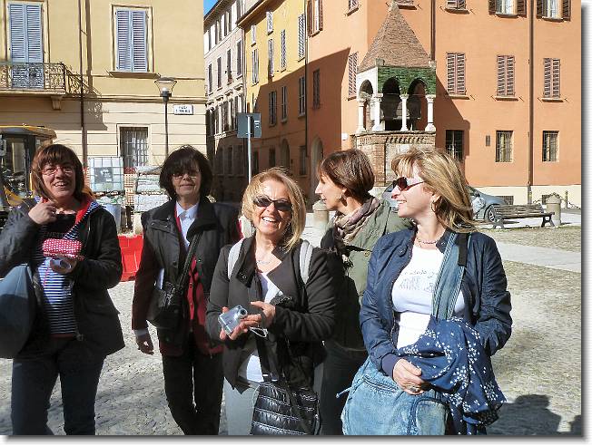 Clicca per scorrere le foto originali ingrandite