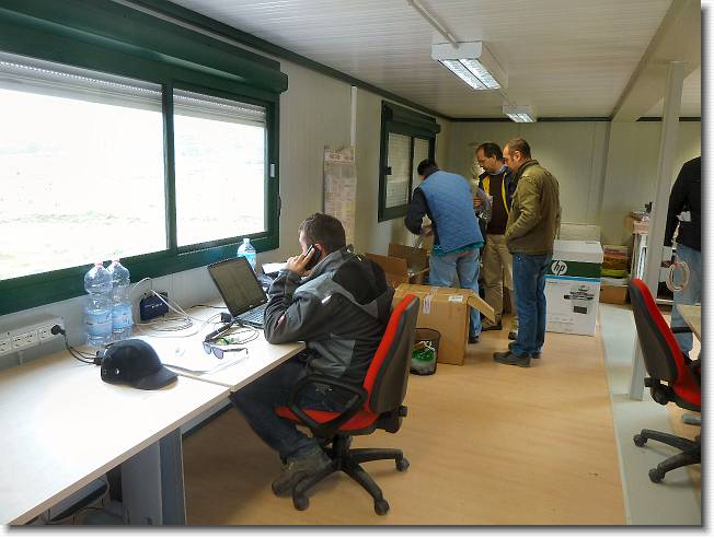 Clicca per scorrere le foto originali ingrandite
