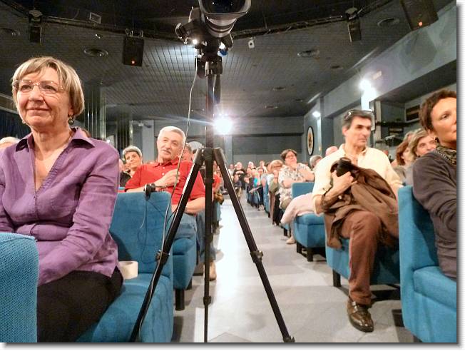 Clicca per scorrere le foto originali ingrandite