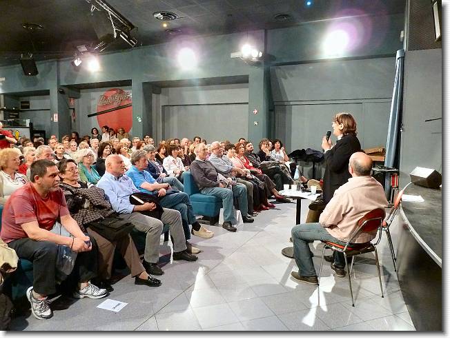 Clicca per scorrere le foto originali ingrandite