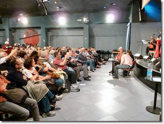 Clicca per scorrere le foto originali ingrandite