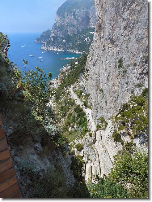 Clicca per scorrere le foto originali ingrandite