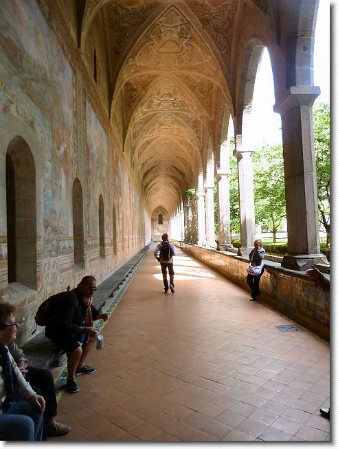 Clicca per scorrere le foto originali ingrandite
