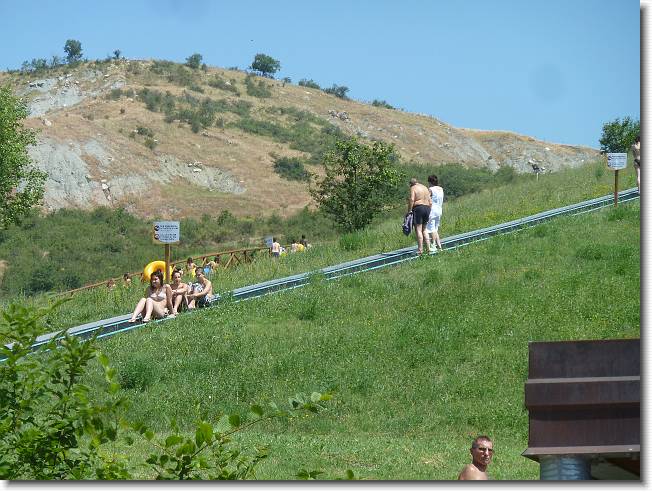 Clicca per scorrere le foto originali ingrandite