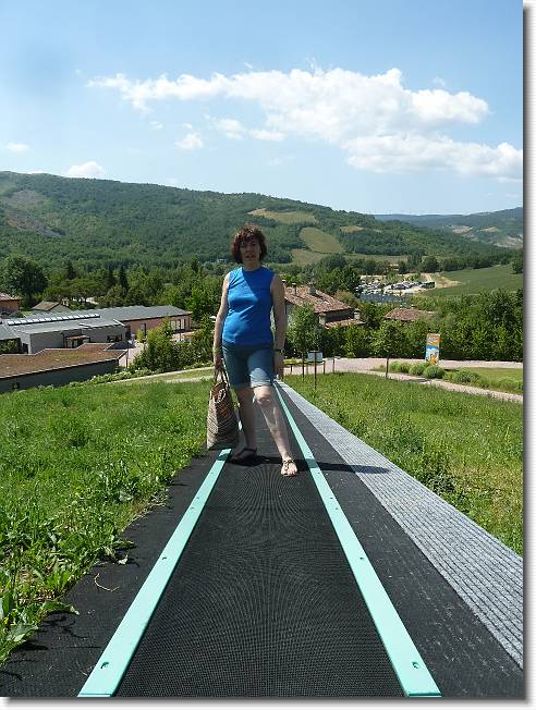 Clicca per scorrere le foto originali ingrandite